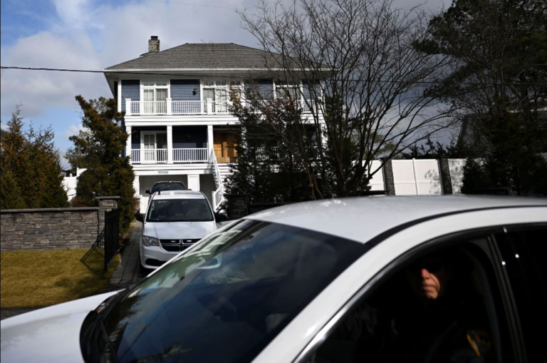 Τζο Μπάιντεν: Δεν βρέθηκαν απόρρητα έγγραφα κατά την έρευνα του FBI στην εξοχική κατοικία του