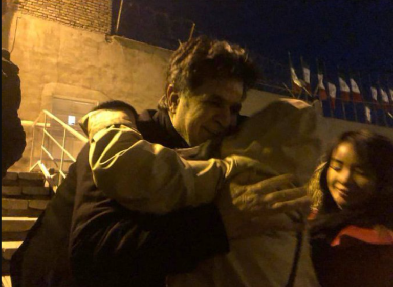 Τζαφάρ Παναχί: Ελεύθερος ο διάσημος Ιρανός σκηνοθέτης μετά την απεργία πείνας