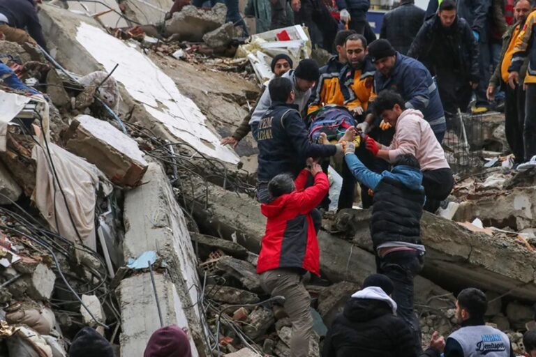 Σεισμός στην Τουρκία: Τι είναι η «αρμονική κατάρρευση» που οδήγησε στην καταστροφή