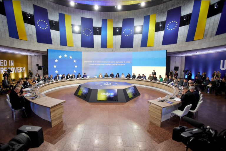 Σύνοδος ΕΕ – Ουκρανίας: Άμεση οικονομική σύνδεση αλλά όχι ένταξη