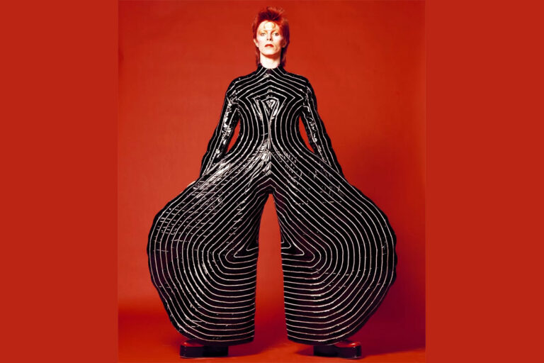 David Bowie: Το έργο της ζωής του στο Μουσείο V&A του Λονδίνου