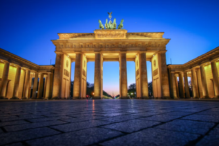 Γερμανία: Η οικονομία εισέρχεται σε ύφεση – Συρρικνώθηκε για δεύτερο τρίμηνο