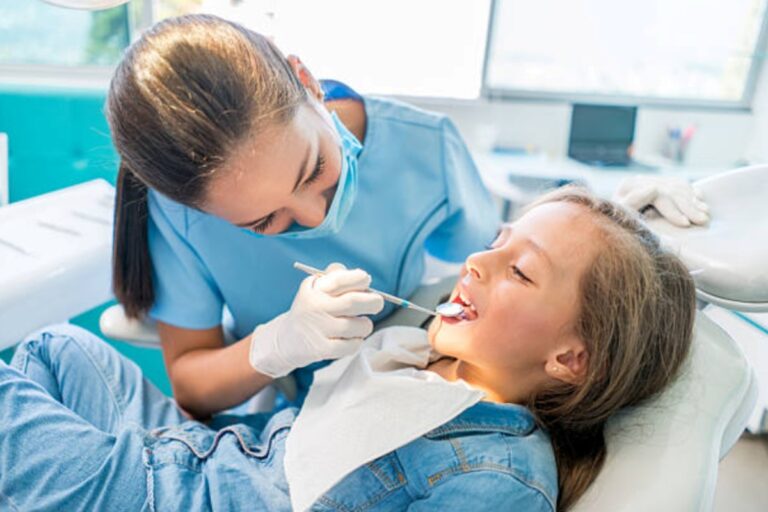 Dentist Pass: Την Τετάρτη ξεκινούν οι αιτήσεις για δωρεάν επίσκεψη σε οδοντίατρο
